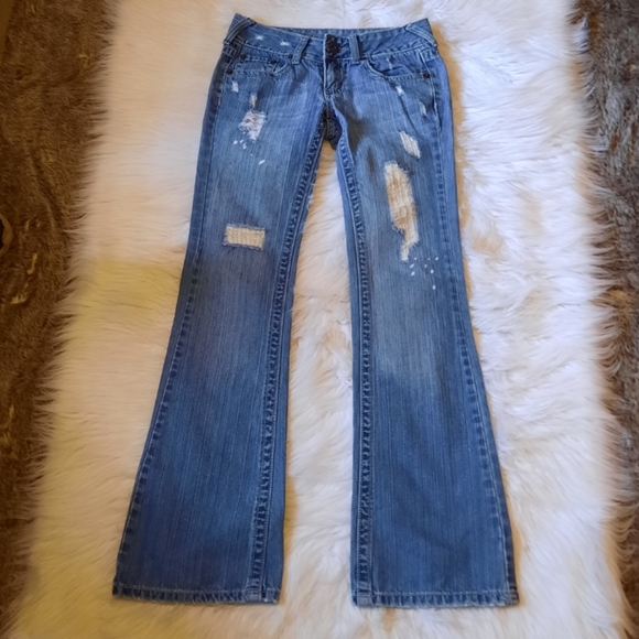 Distressed Denim Premier Jeans With Splatter Paint Design - Picture 8 of 12